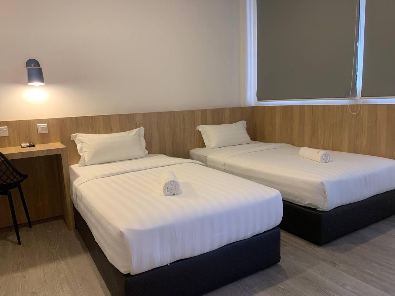 The Daily Hotel Kota Kinabalu Esterno foto